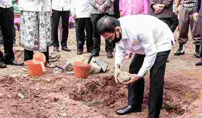 Revitalisasi Situs Jambansari Ciamis ditandai peletakan batu pertama oleh Bupati Ciamis Herdiat Sunarya
