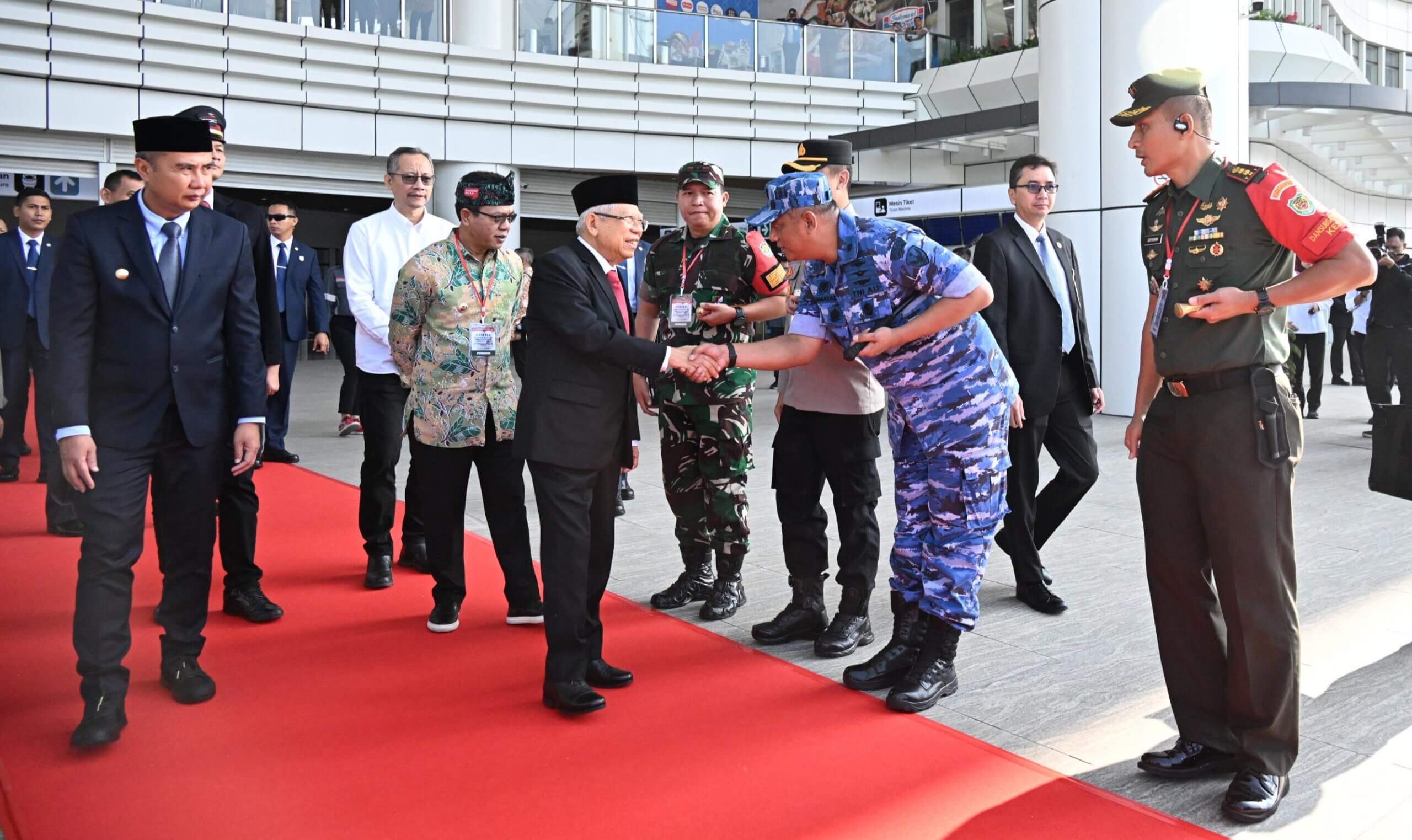 Wapres Ma'ruf Amin Lantik Pamong Praja Muda IPDN Sumedang