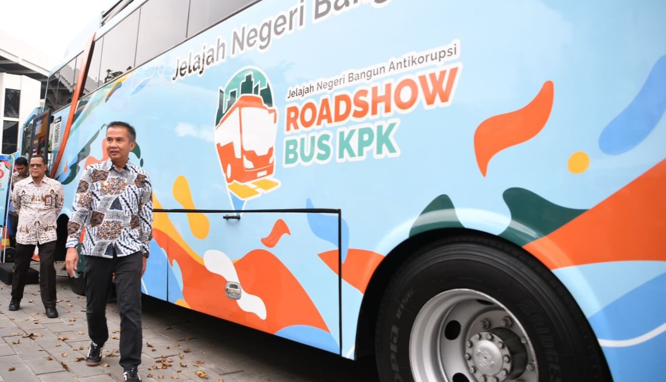 Roadshow Bus KPK di Jabar