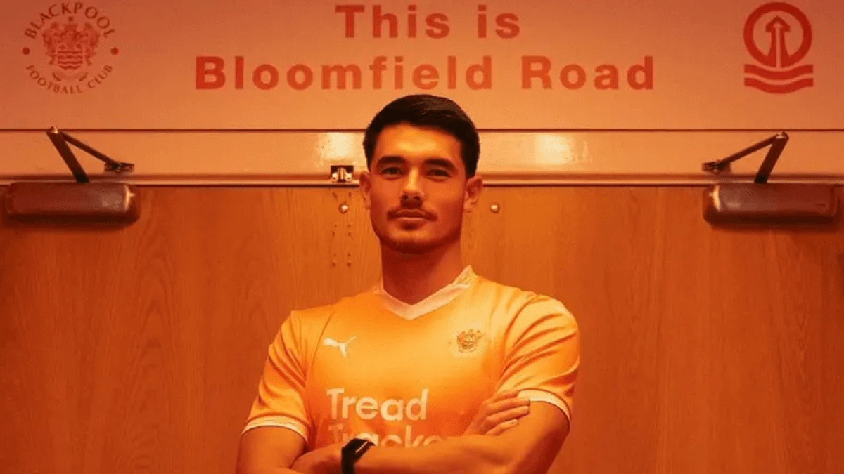 Tak Jadi Debut di EPL, Elkan Baggot Dipinjamkan ke Blackpool FC