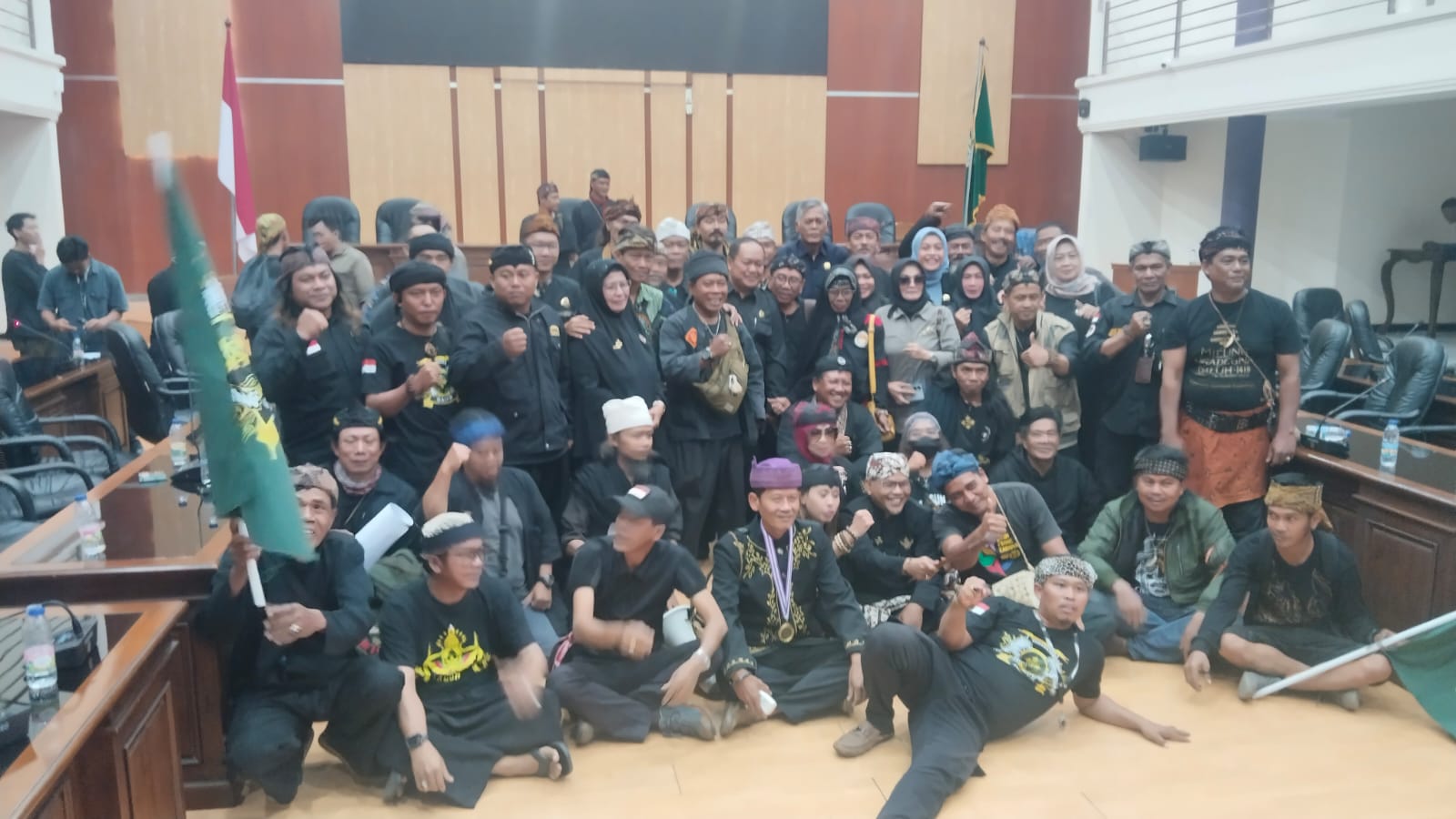 Budayawan Galuh datangi DPRD